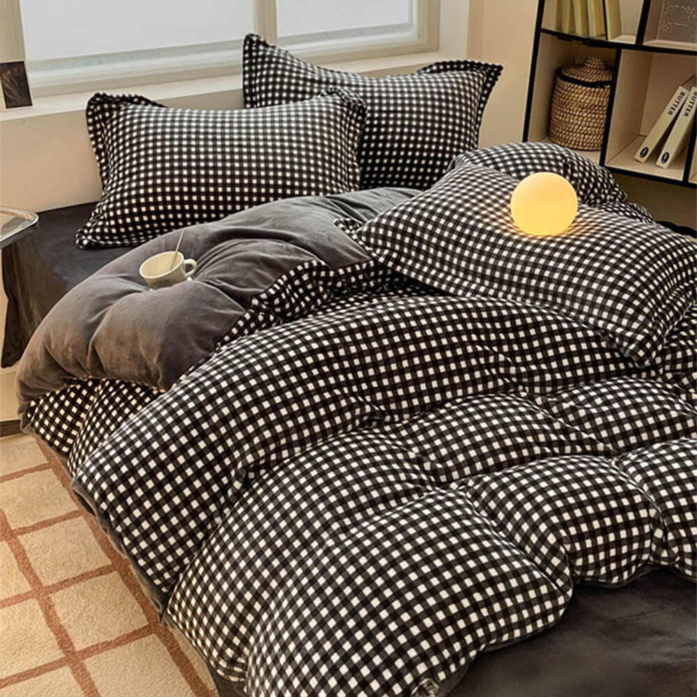 Anti-Static Cosy Plaid Milk Velvet Bed Sheet Set - Image 2