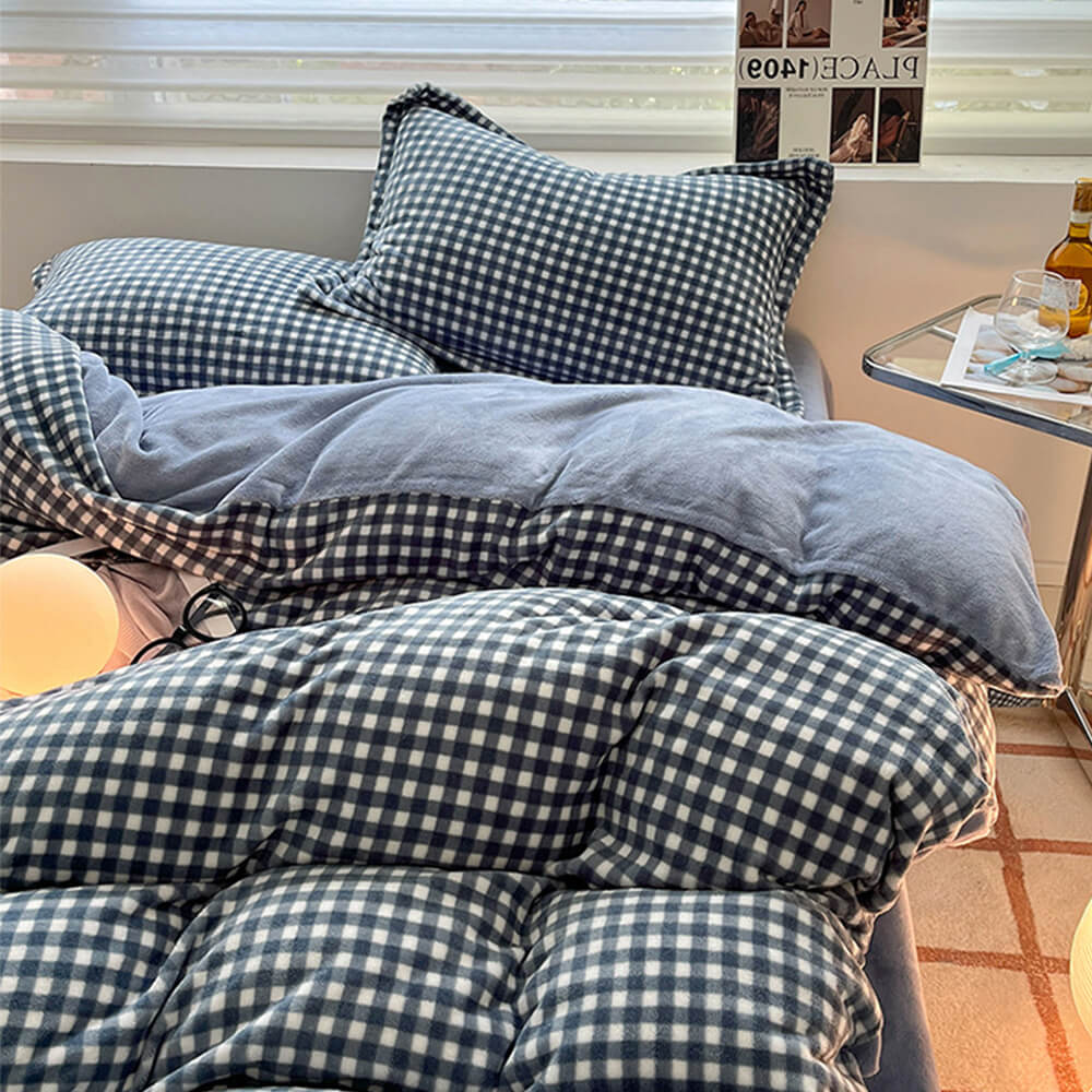 Anti-Static Cosy Plaid Milk Velvet Bed Sheet Set - Image 5