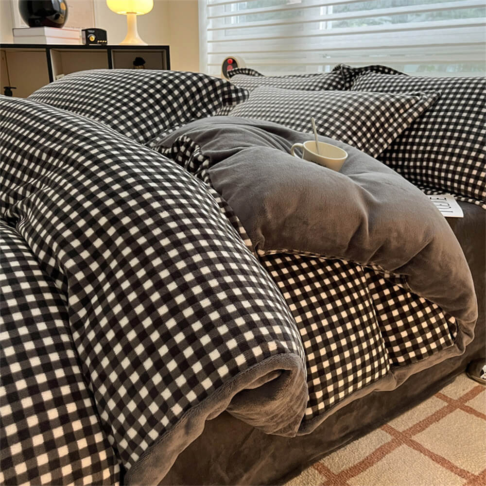 Anti-Static Cosy Plaid Milk Velvet Bed Sheet Set - Image 8
