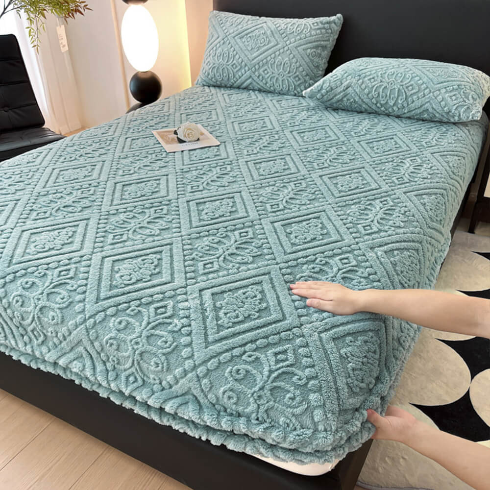 Baroque Style Embossed Warm Milk Velvet Fitted Sheet Mattress Cover - Image 10