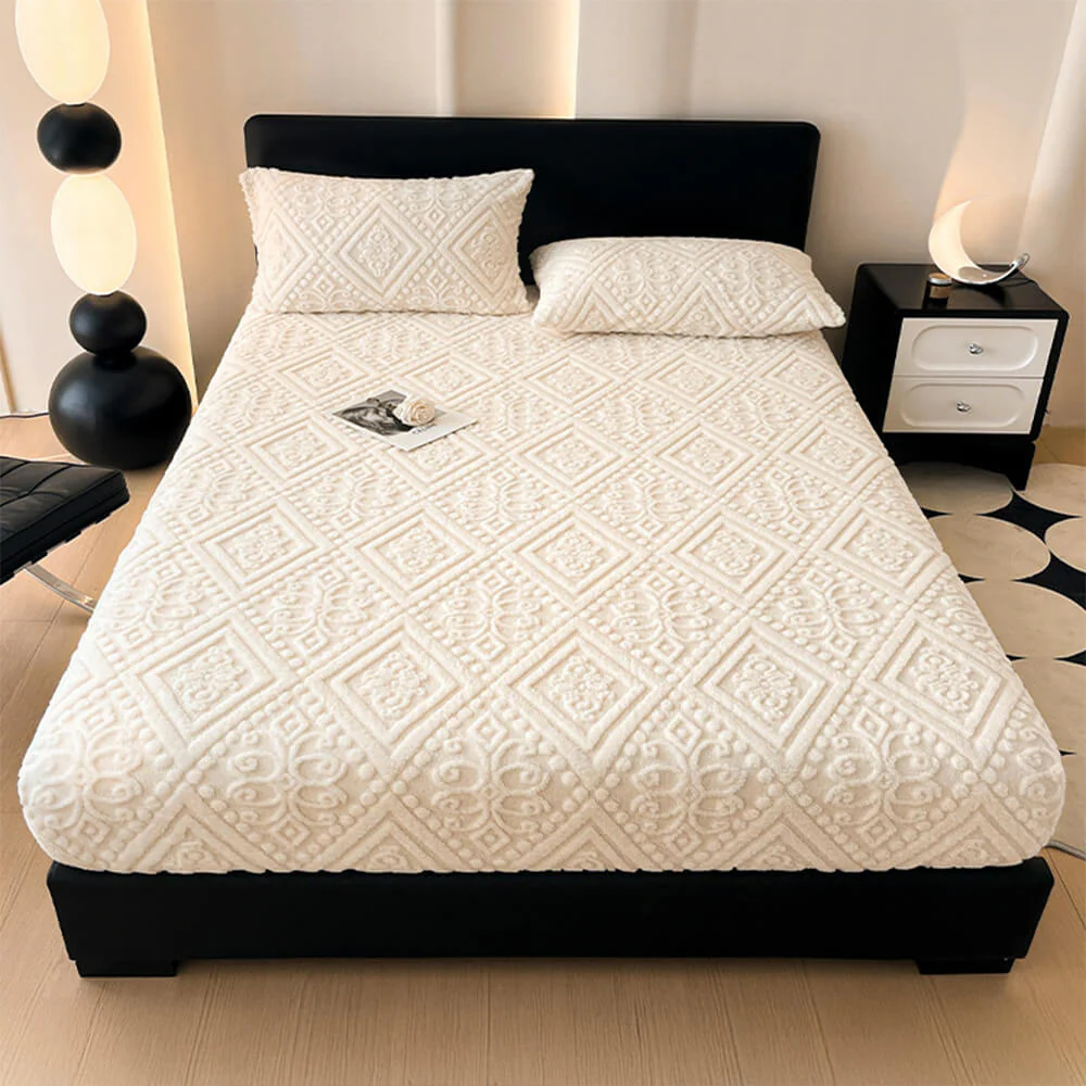 Baroque Style Embossed Warm Milk Velvet Fitted Sheet Mattress Cover - Image 3