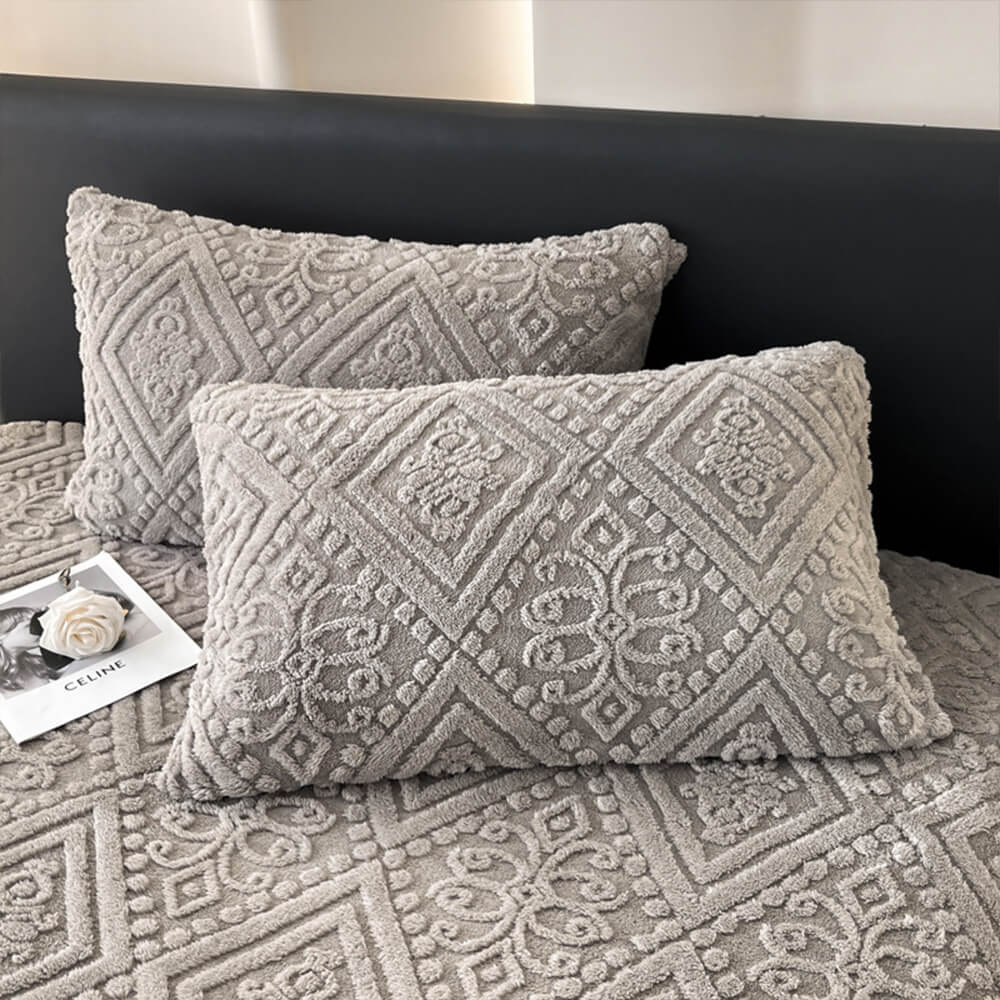 Baroque Style Embossed Warm Milk Velvet Fitted Sheet Mattress Cover - Image 6
