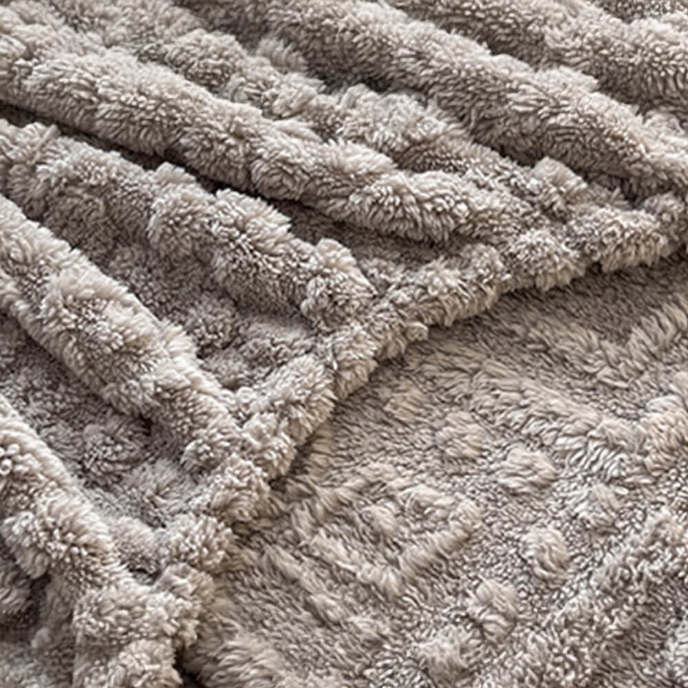 Baroque Style Embossed Warm Milk Velvet Fitted Sheet Mattress Cover - Image 8