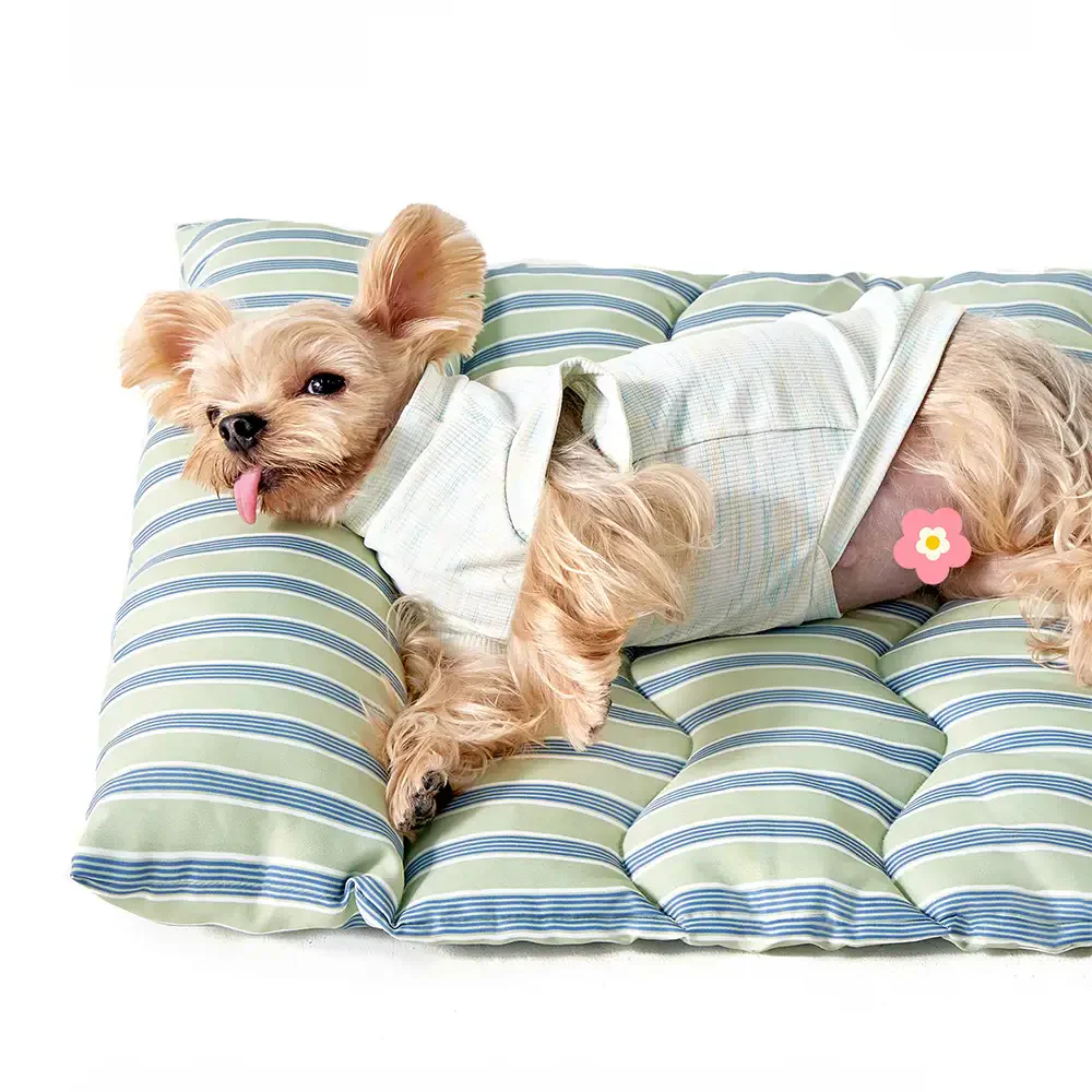 Color-Blocked Striped Breathable Double-Sided Soft Pet Mat - Image 3