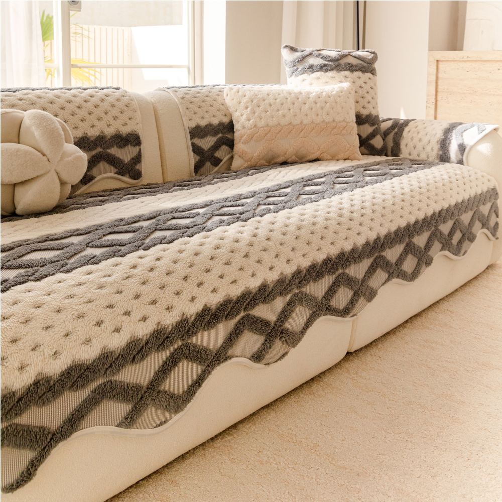Cookie Comfortable Plush Skin-Friendly Non-Slip Couch Cover - Image 5