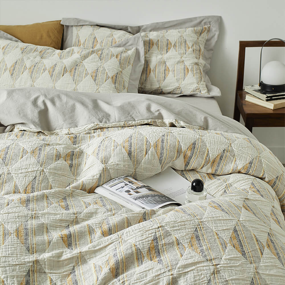 Diamond Jacquard Double-Layer Crinkled Cotton Bed Sheet Set - Image 2