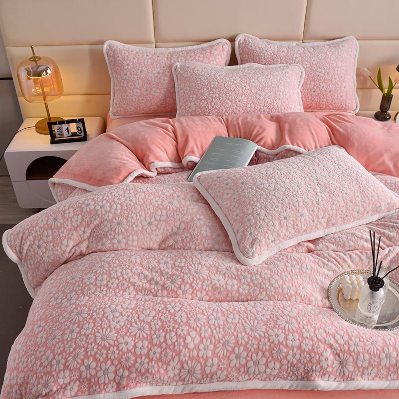 Elegant Carved Velvet Floral Bedding Skin-Friendly Bed Sheet Set - Image 16