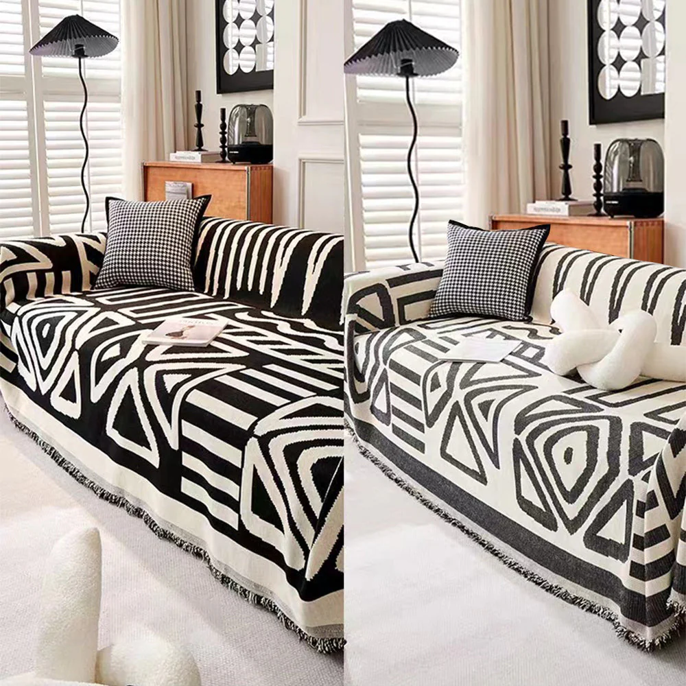 Five-Colour Geometric Couch Cover - Bold Patterns for a Modern Look - Image 3