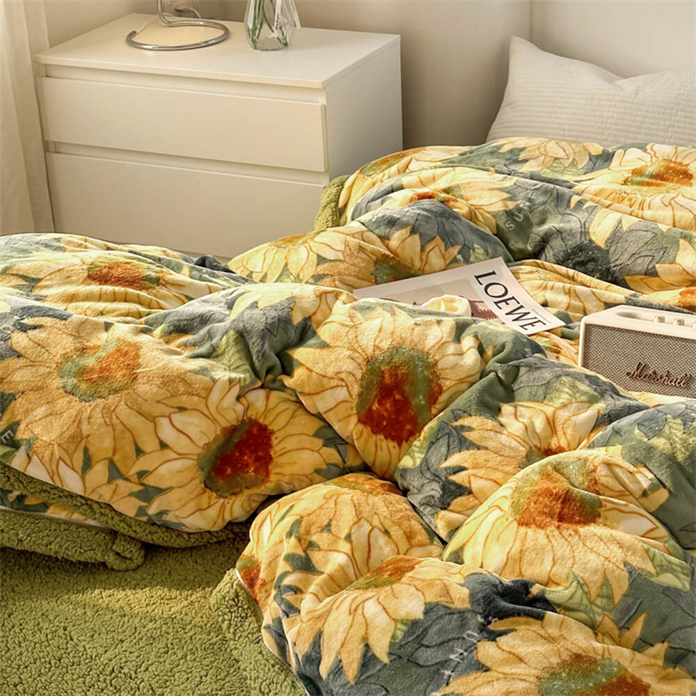 Floral Print Milk Velvet & Sherpa Double-Sided Bed Sheet Set - Image 8