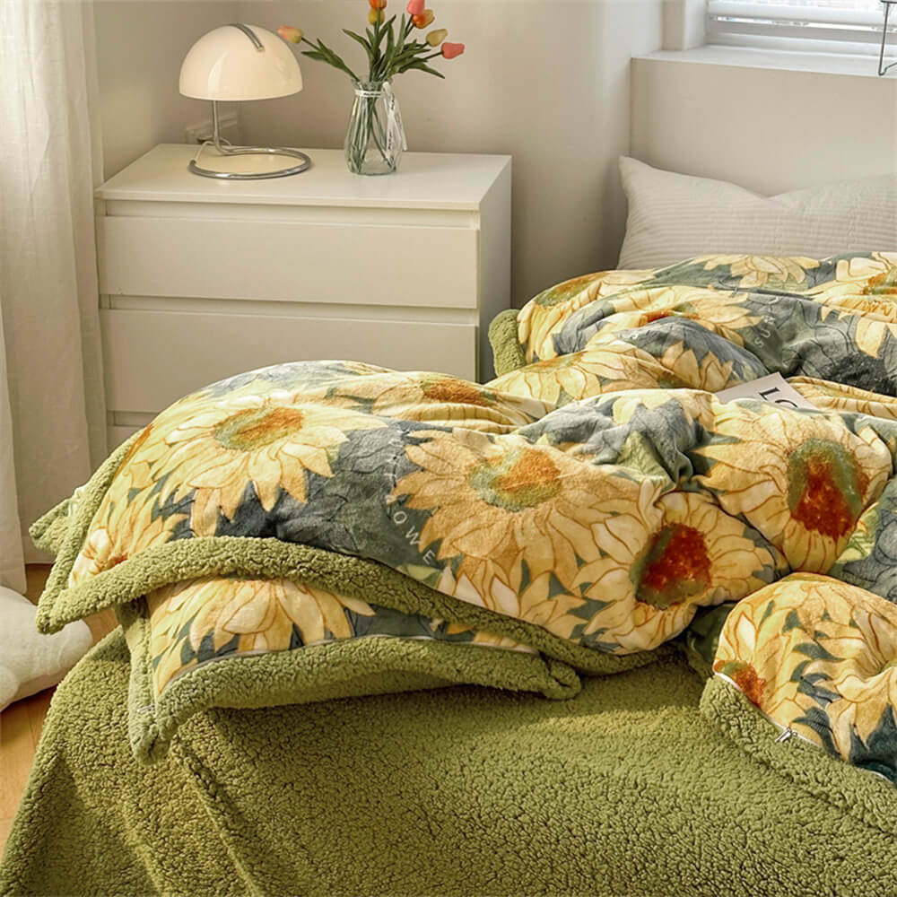 Floral Print Milk Velvet & Sherpa Double-Sided Bed Sheet Set - Image 9