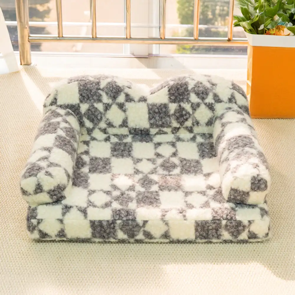 Geometric-Pattern Plush Thermal Removable And Washable Dog Bed - Image 5