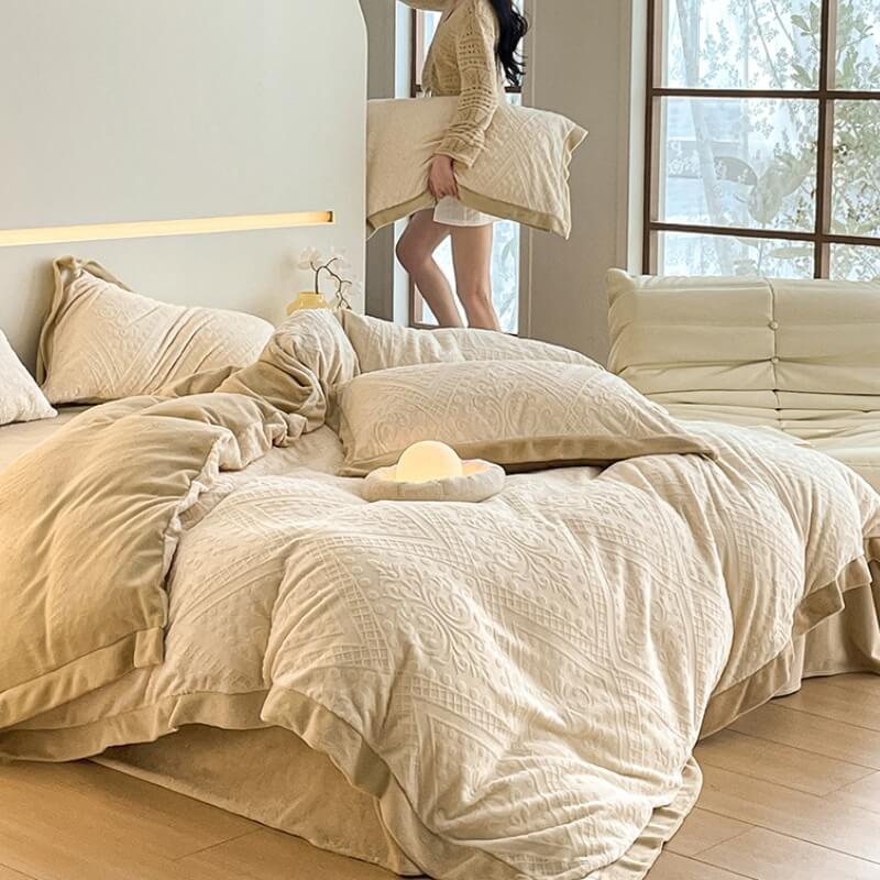 Jacquard Light Luxury Double-Sided Velvet Skin-Friendly Warm Bed Sheet Set - Image 12
