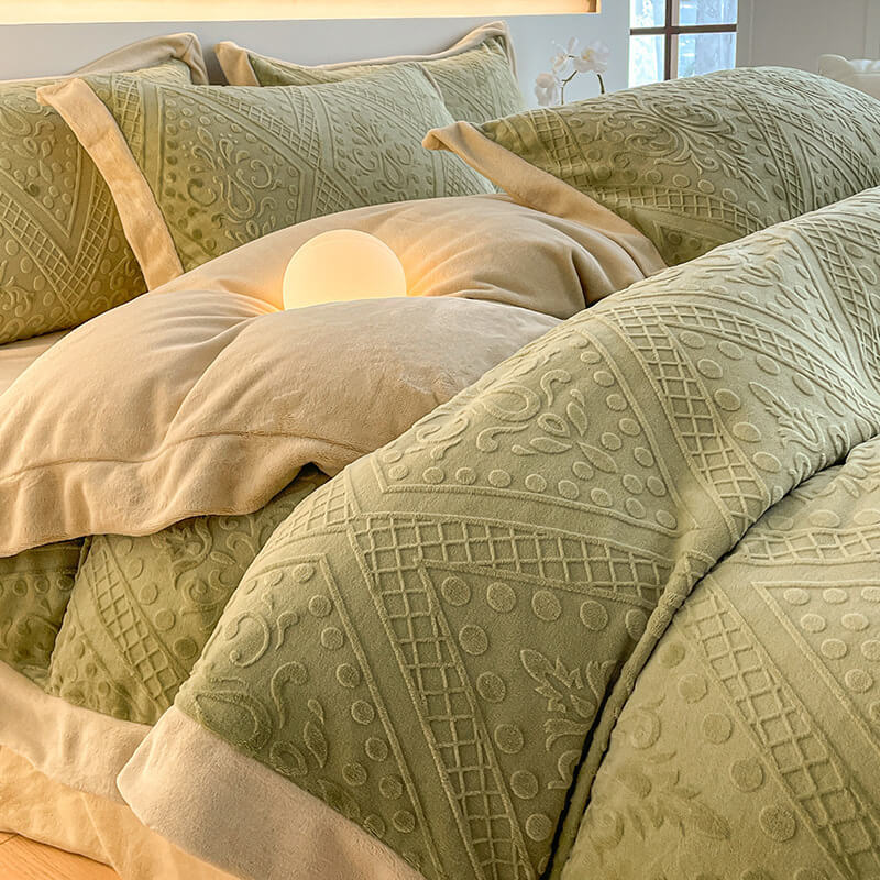 Jacquard Light Luxury Double-Sided Velvet Skin-Friendly Warm Bed Sheet Set - Image 6