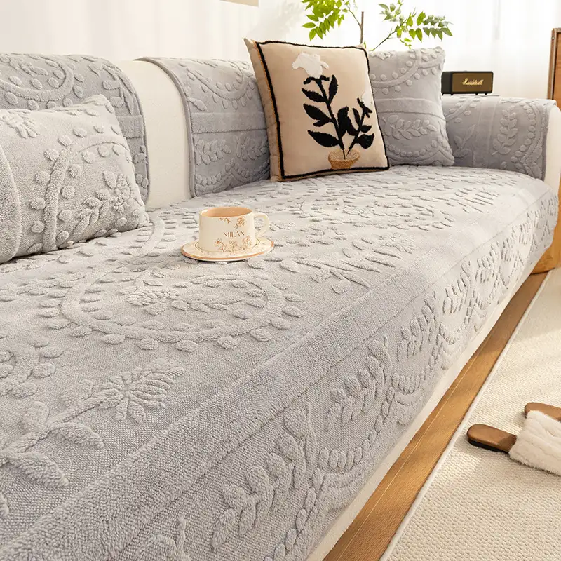 Jacquard Plush Comfortable Scratch-Resistant Non-Slip Couch Cover - Image 3