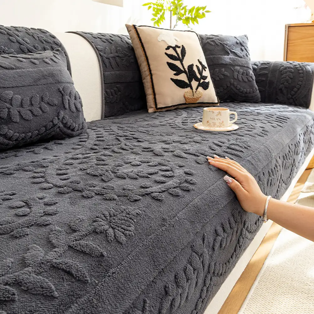 Jacquard Plush Comfortable Scratch-Resistant Non-Slip Couch Cover - Image 5