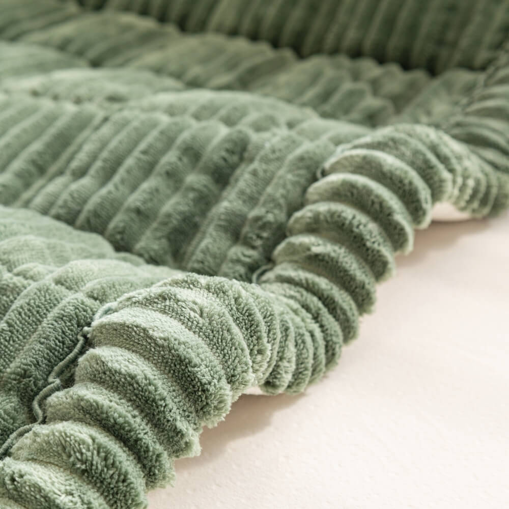 Lazy Soft Flannel Breathable Pet Mat Non-slip Couch Cover - Image 7
