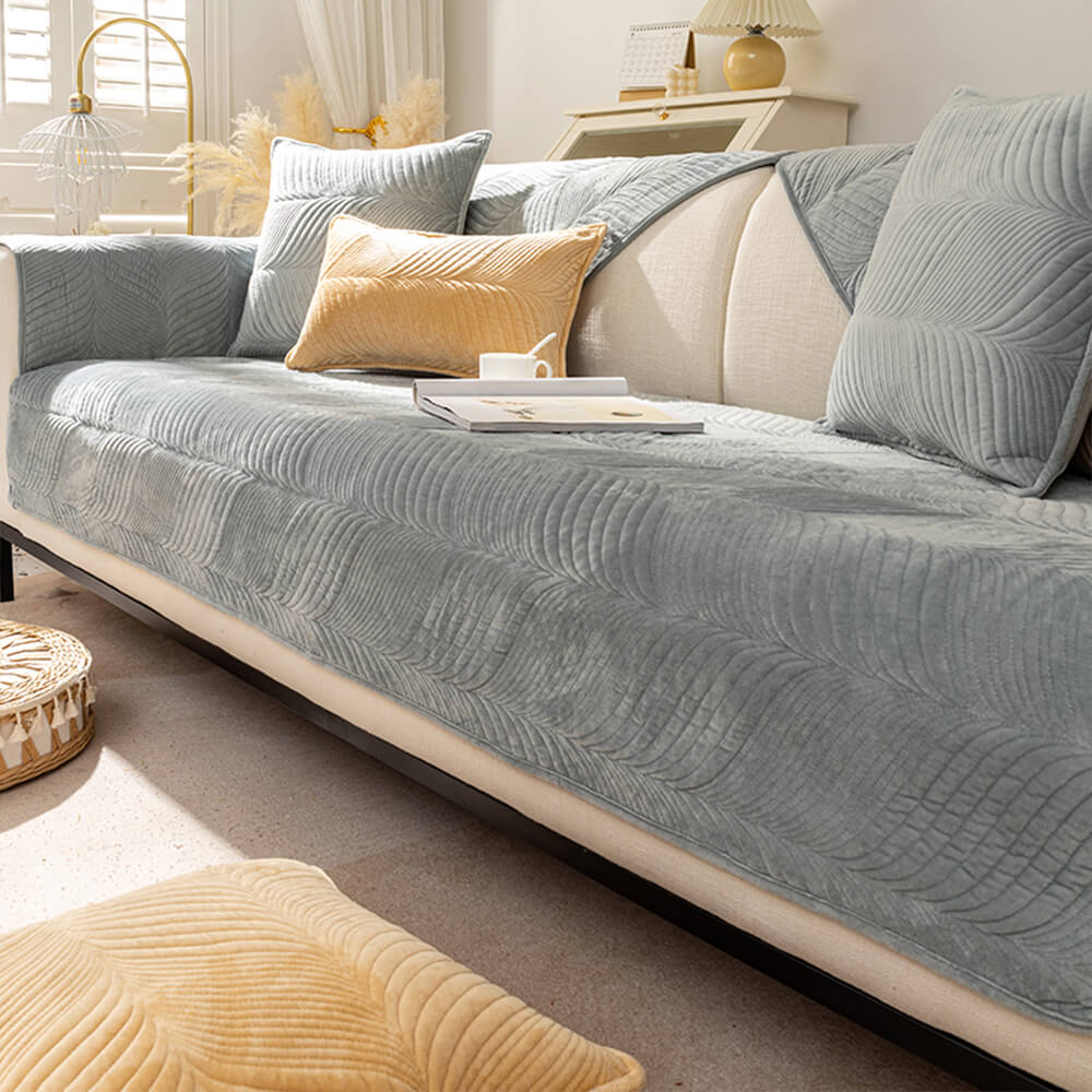 Leaf Patterned Plush Warm Non-Slip Couch Cover - Image 10