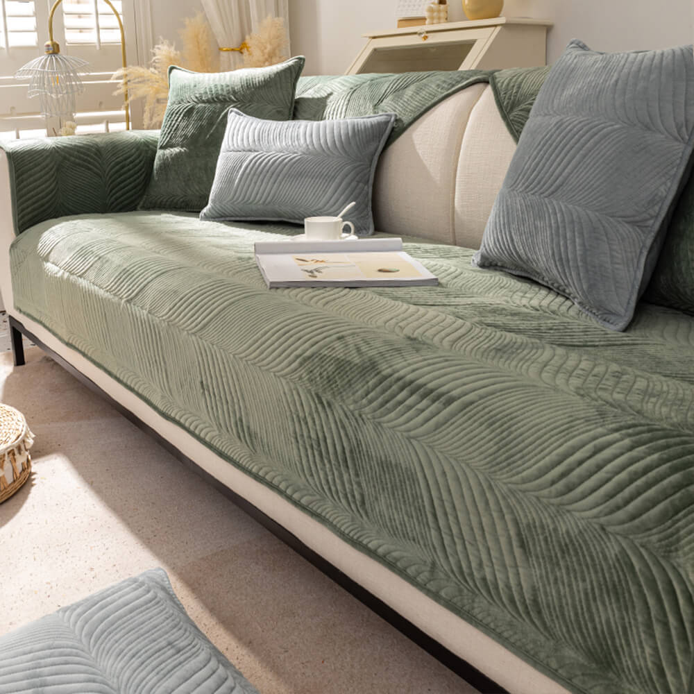 Leaf Patterned Plush Warm Non-Slip Couch Cover - Image 11