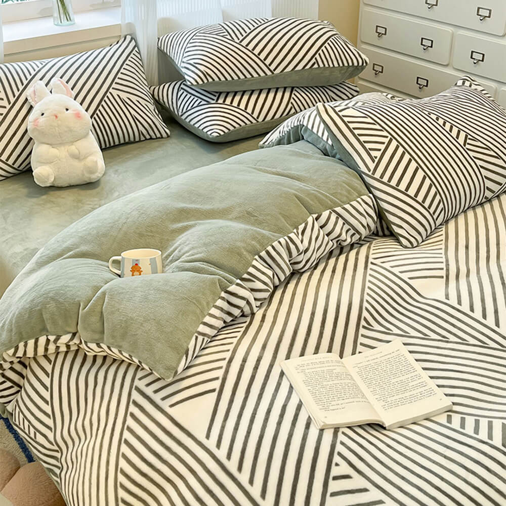 Line Art Milk Velvet Warm Bedding Protector Bed Sheet Set - Image 11