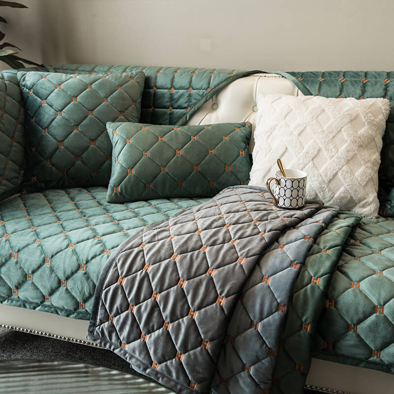 Luxury Quilted Velvet Non-Slip Couch Cover - Image 10
