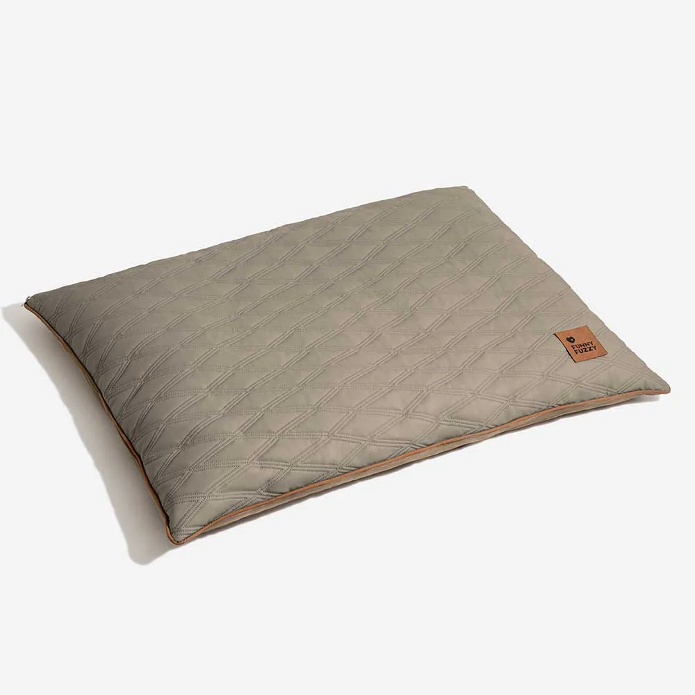 Luxury Water-repellent Dual-Sided Calming Dog Mat - Image 19