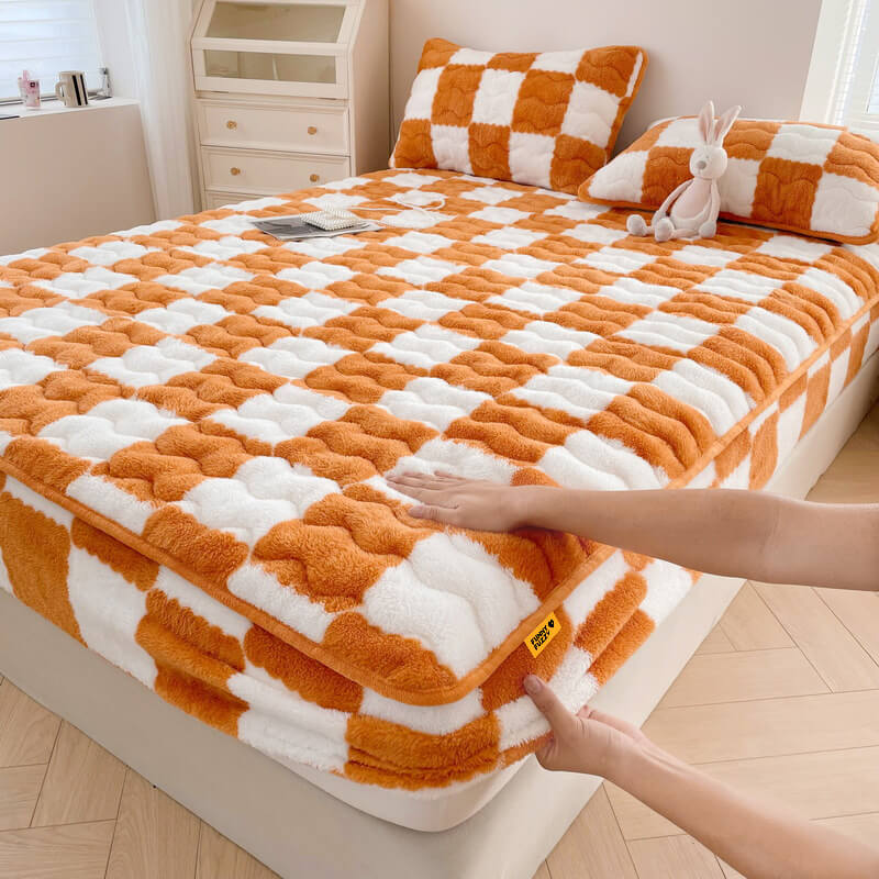 Milk Velvet Chequered Bedding Fitted Sheet Mattress Cover - Image 5