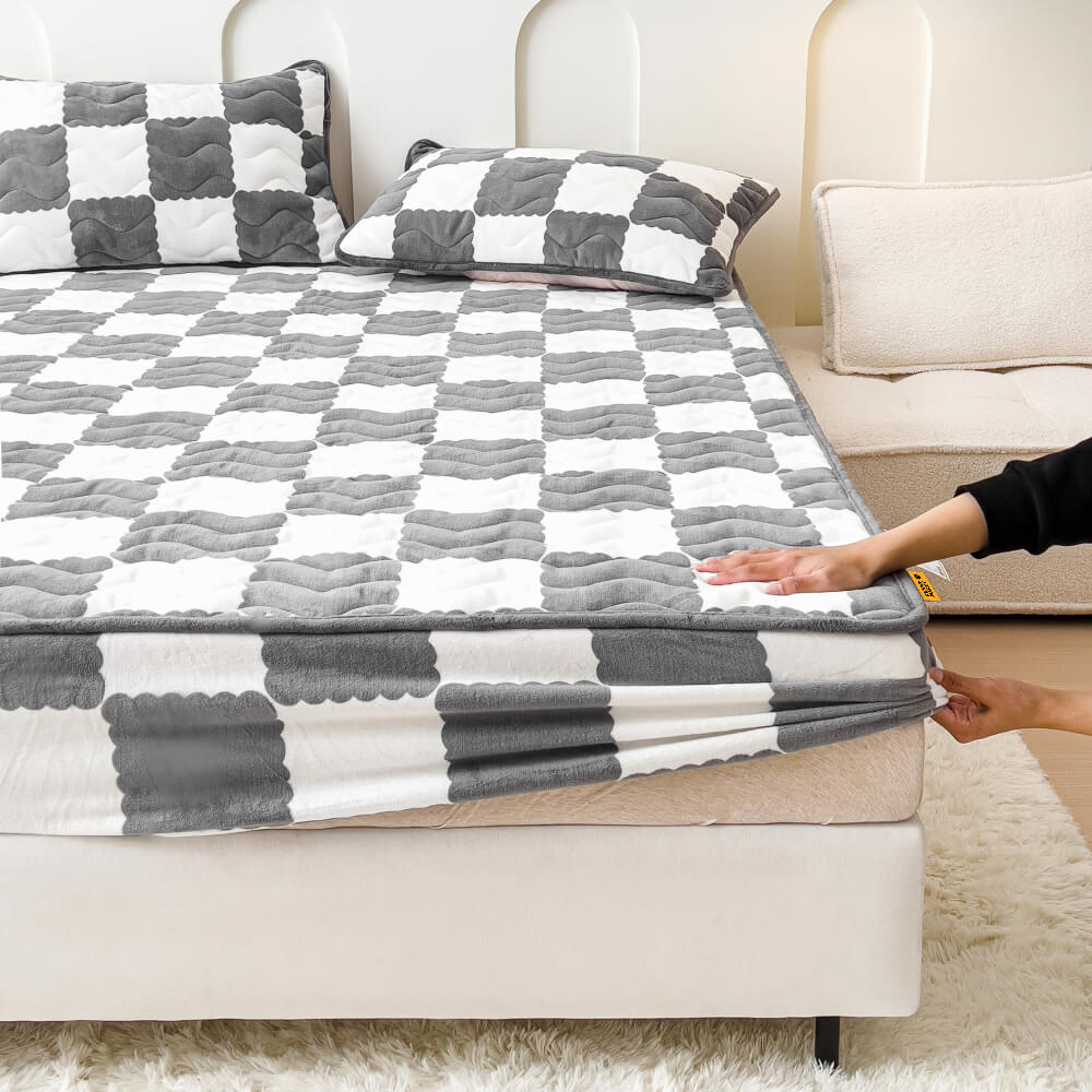 Milk Velvet Chequered Bedding Fitted Sheet Mattress Cover - Image 6
