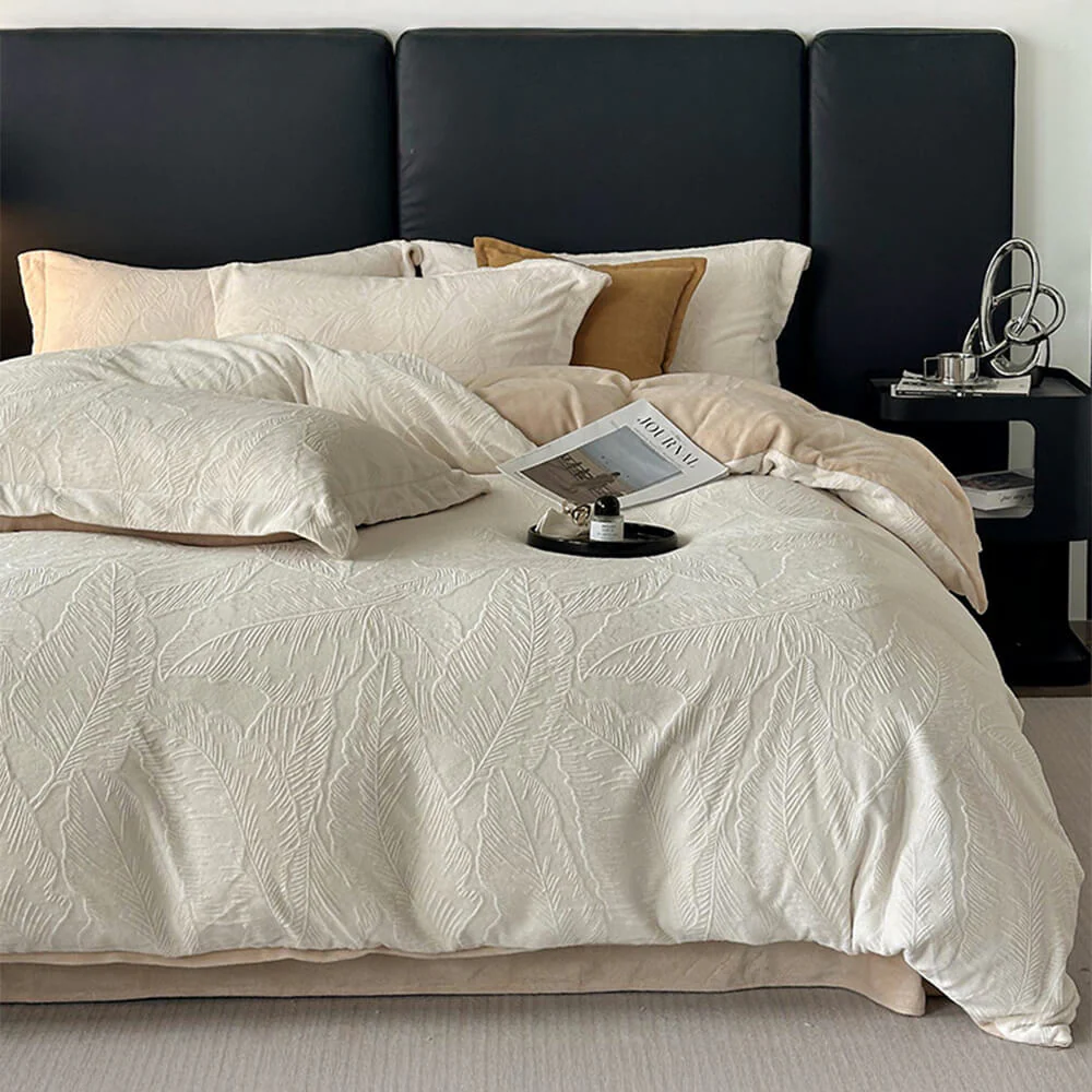 Natural Leaf Embossed Warm Milk Velvet Bed Sheet Set - Image 12
