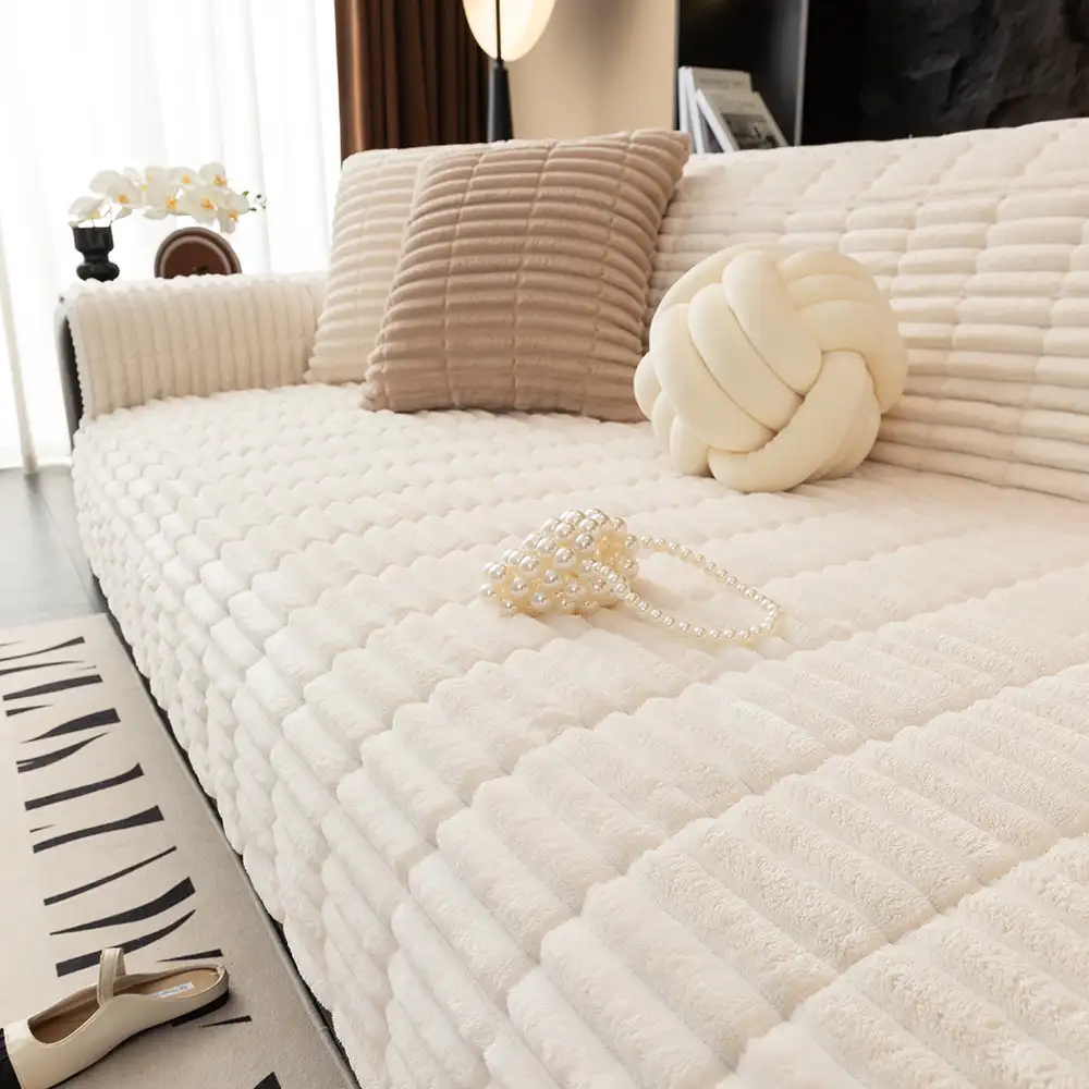 One-Piece Cozy Flannel Sofa Protection Non-Slip Couch Cover - Image 10