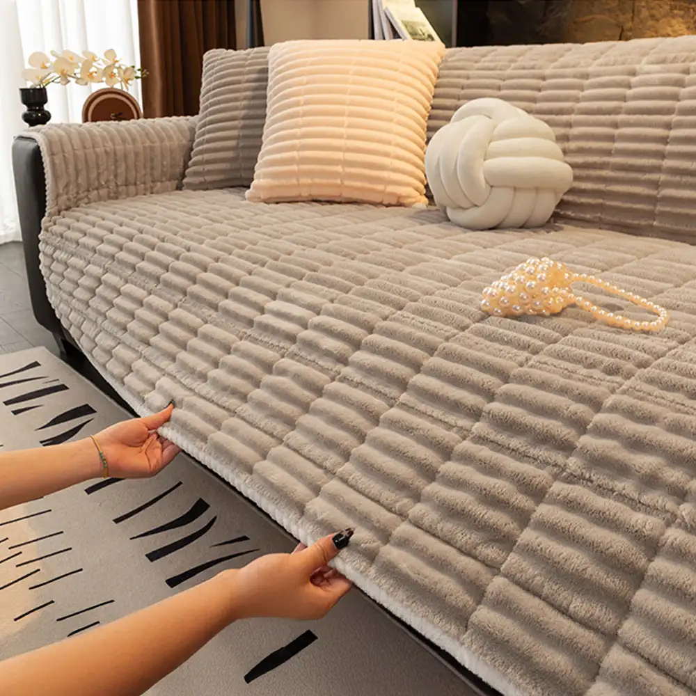 One-Piece Cozy Flannel Sofa Protection Non-Slip Couch Cover - Image 8