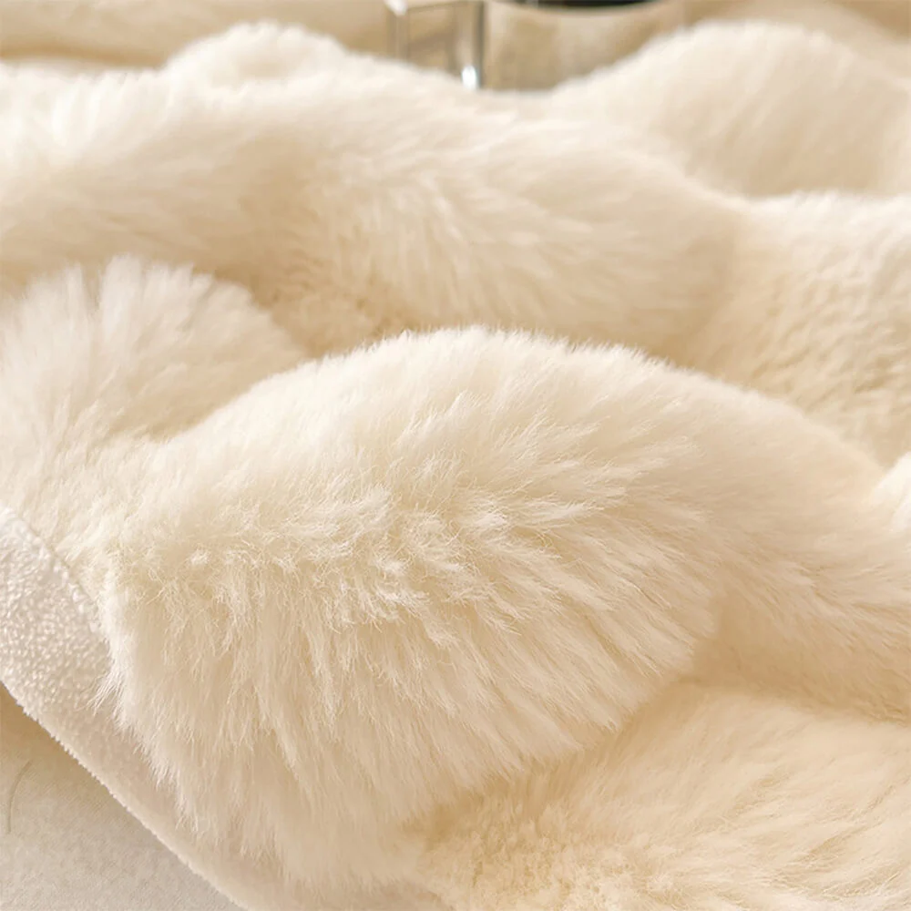 Plush Bubble Skin-Friendly Warm Fitted Sheet Mattress Cover - Image 5