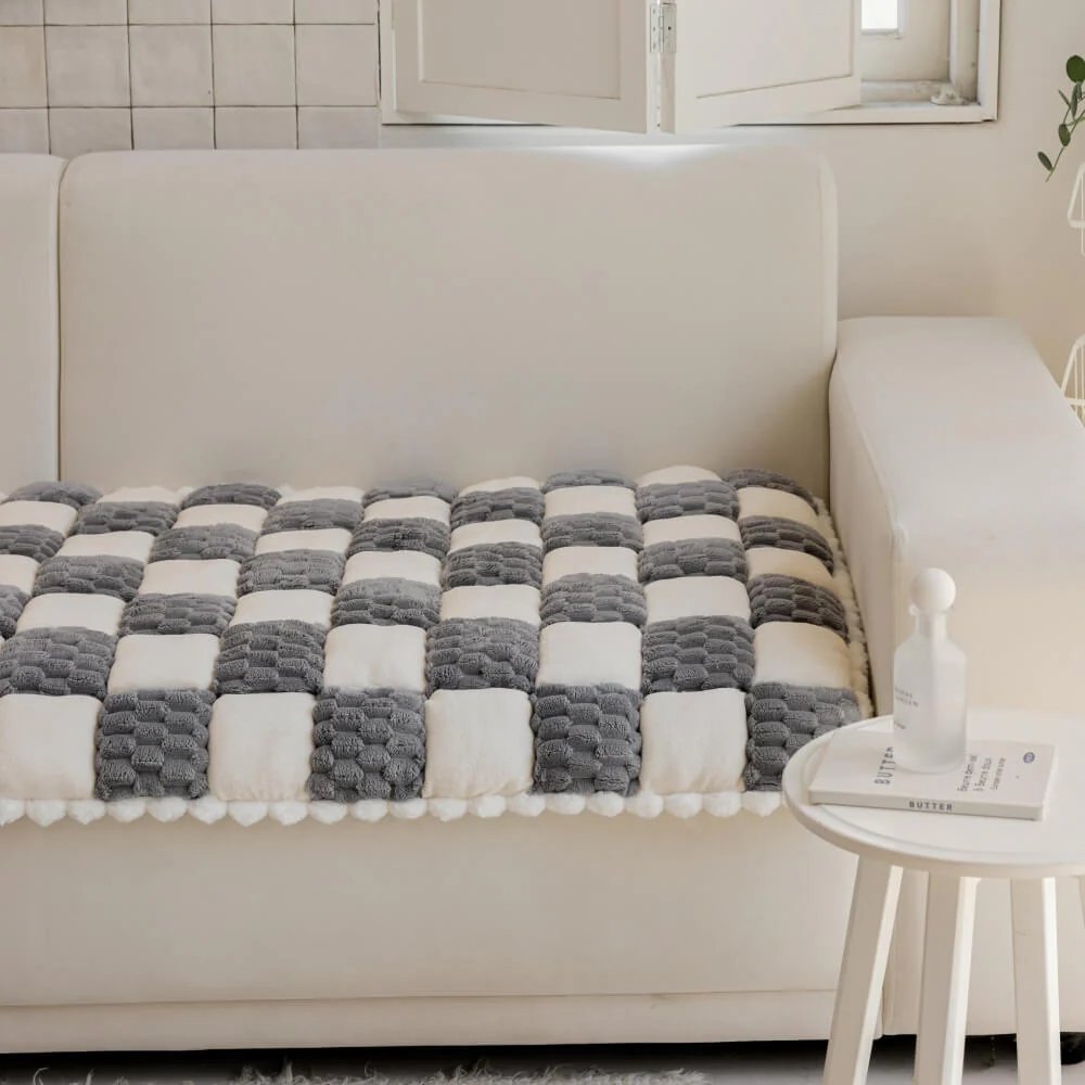 Plush Handmade Colour Block Dog Mat Soft Furniture Protector Non-Slip Couch Cover - Image 5