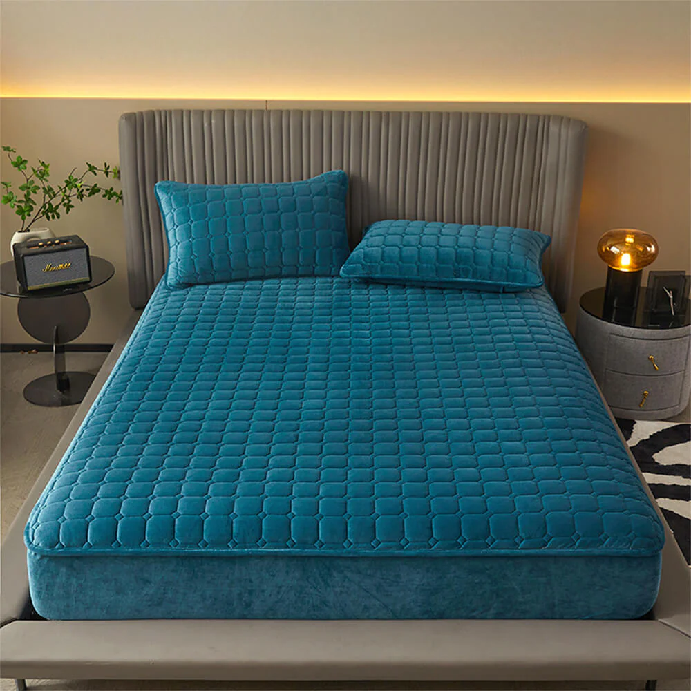 Plush Velvet Breathable Warm Fitted Sheet Mattress Cover - Image 7