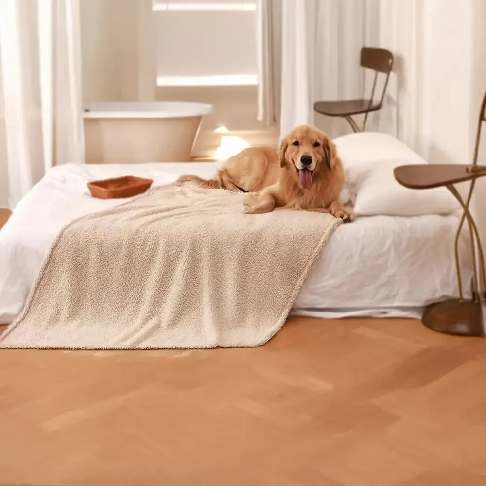 Polar Fleece Comfortable Warm Multifunctional Pet Blanket - Image 5