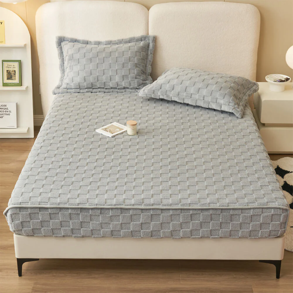 Premium Soft Chequerboard Plush Fitted Sheet Mattress Cover - Image 5