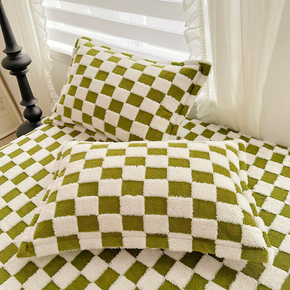 Premium Soft Chequerboard Plush Fitted Sheet Mattress Cover - Image 7