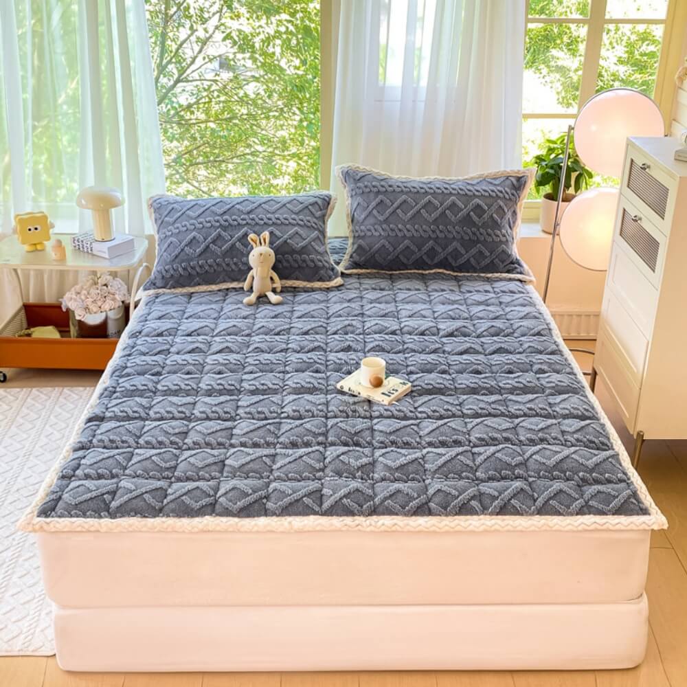Twisted Jacquard Plush Thick Comfortable Non-Slip Mattress Topper - Image 4