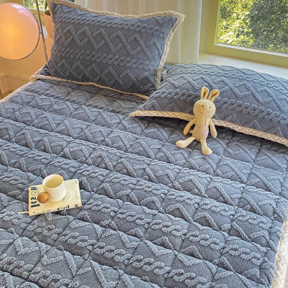 Twisted Jacquard Plush Thick Comfortable Non-Slip Mattress Topper - Image 6