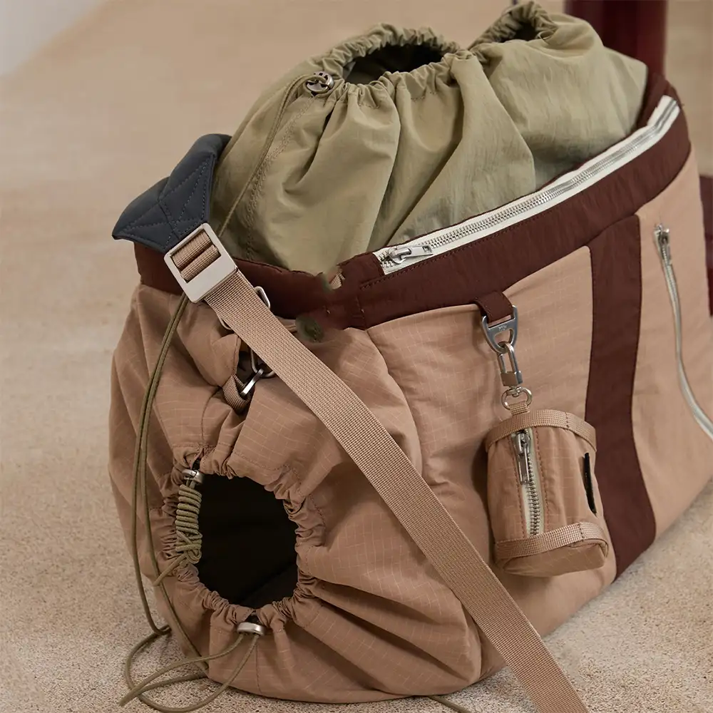 Vintage Breezy Outdoor Waterproof Large-Capacity Travel Pet Carrier Bag - Image 7