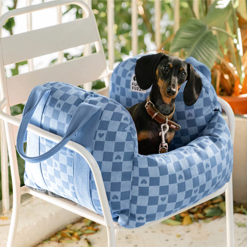 Vintage Heart Chequerboard Dog Car Seat Bed - Image 4