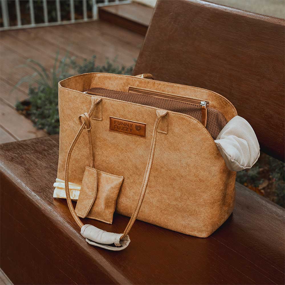 Vogue Eco-friendly Dupont Waterproof Pet Carrier - City Roamer - Image 18