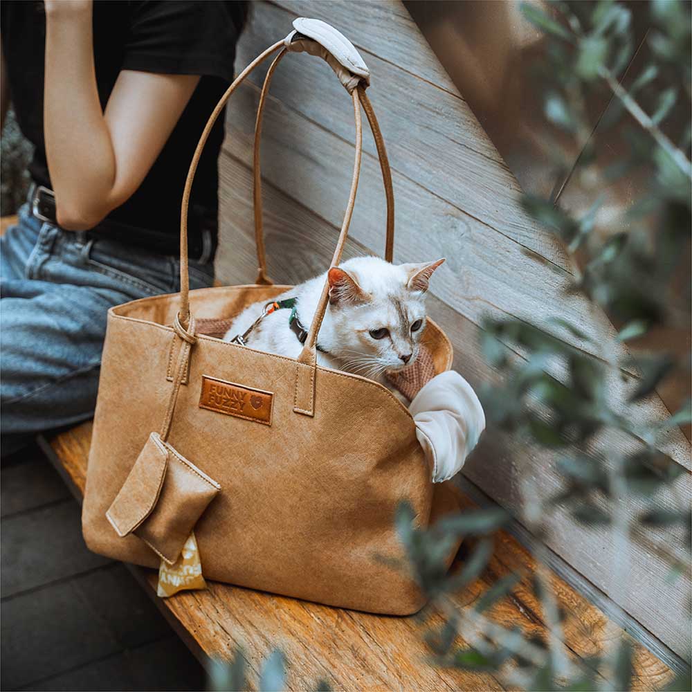 Vogue Eco-friendly Dupont Waterproof Pet Carrier - City Roamer - Image 22