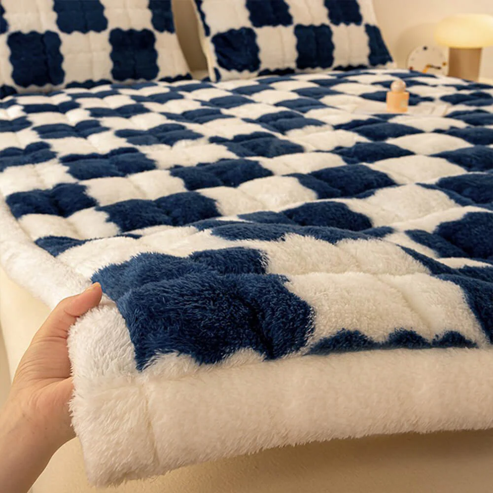 Warm Chequerboard Plush Mattress Topper and Pillowcase - Image 2