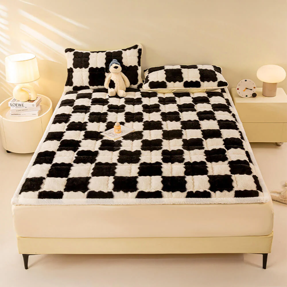 Warm Chequerboard Plush Mattress Topper and Pillowcase - Image 3