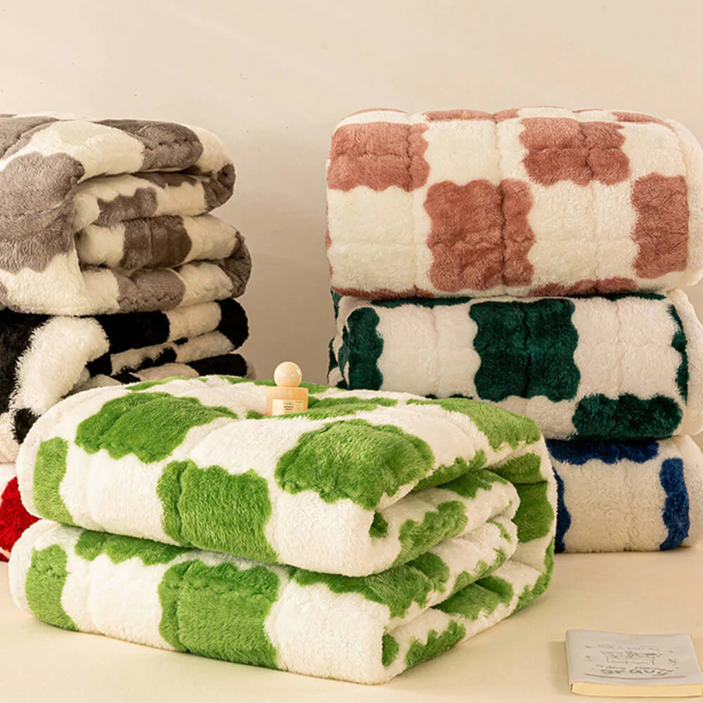 Warm Chequerboard Plush Mattress Topper and Pillowcase - Image 4