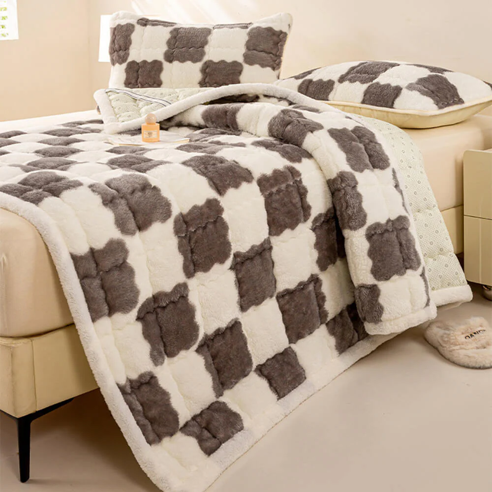 Warm Chequerboard Plush Mattress Topper and Pillowcase - Image 8