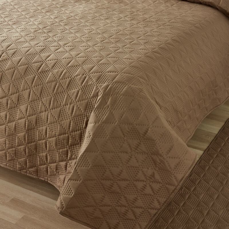 Waterproof Non-Slip Geometric Embossed Multi-Purpose Pet Mat Mattress Protector - Image 3